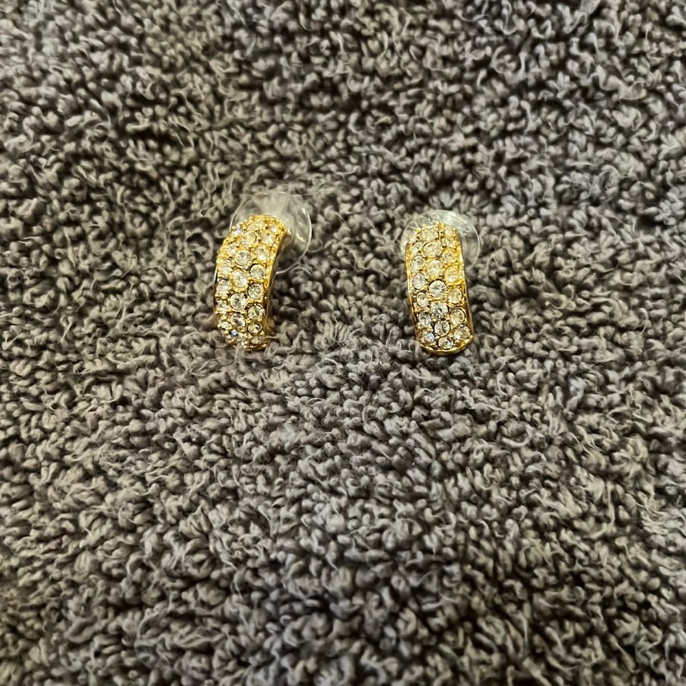 Swarovski pierced earrings
